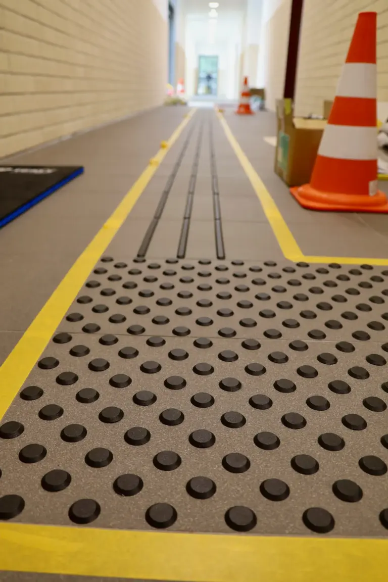 Baerrierefreies Leitsystem Schule